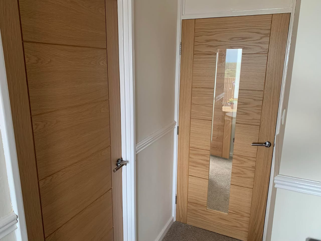 Oak internal door fitting (8)