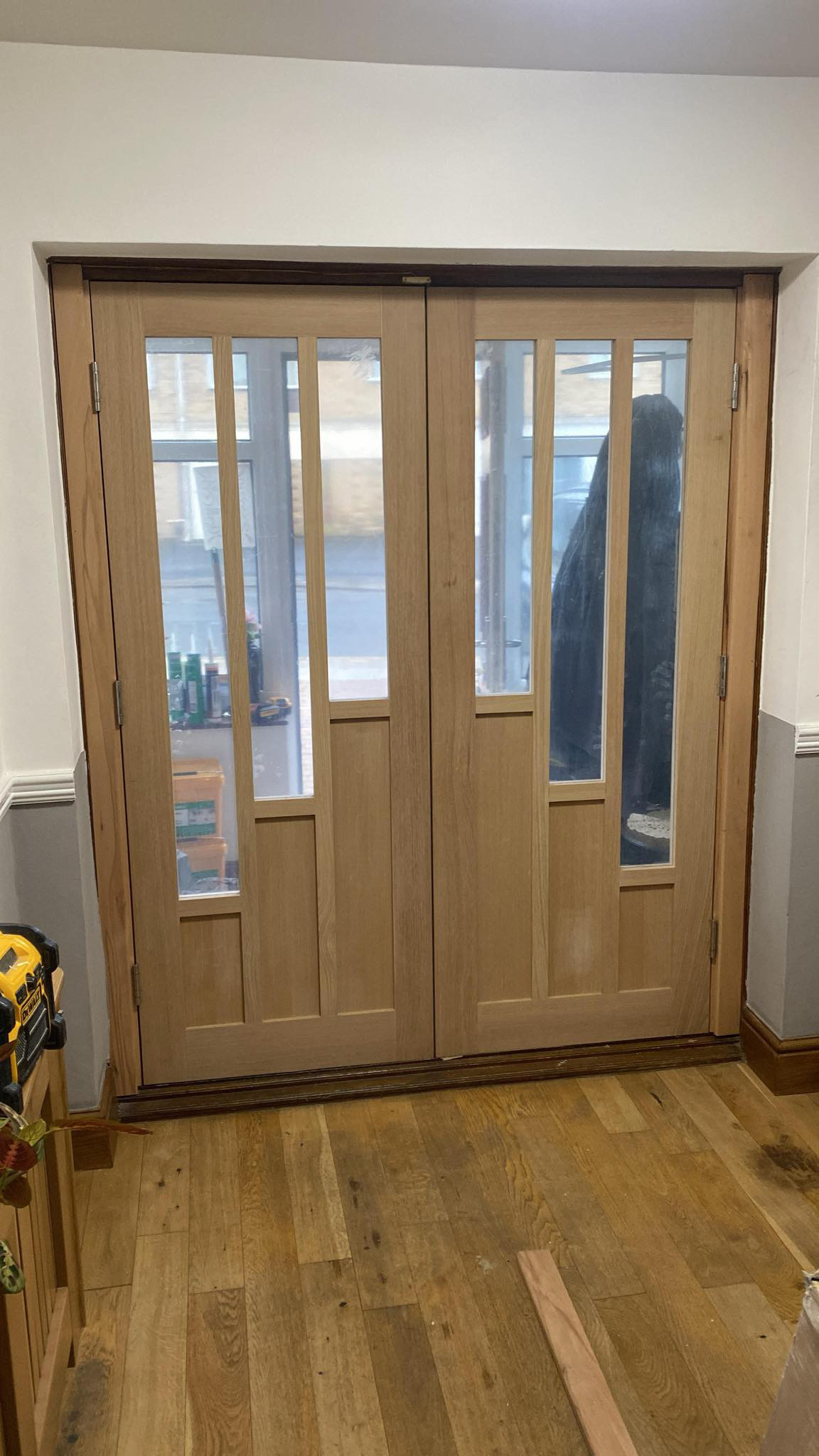 Oak internal door fitting (31)
