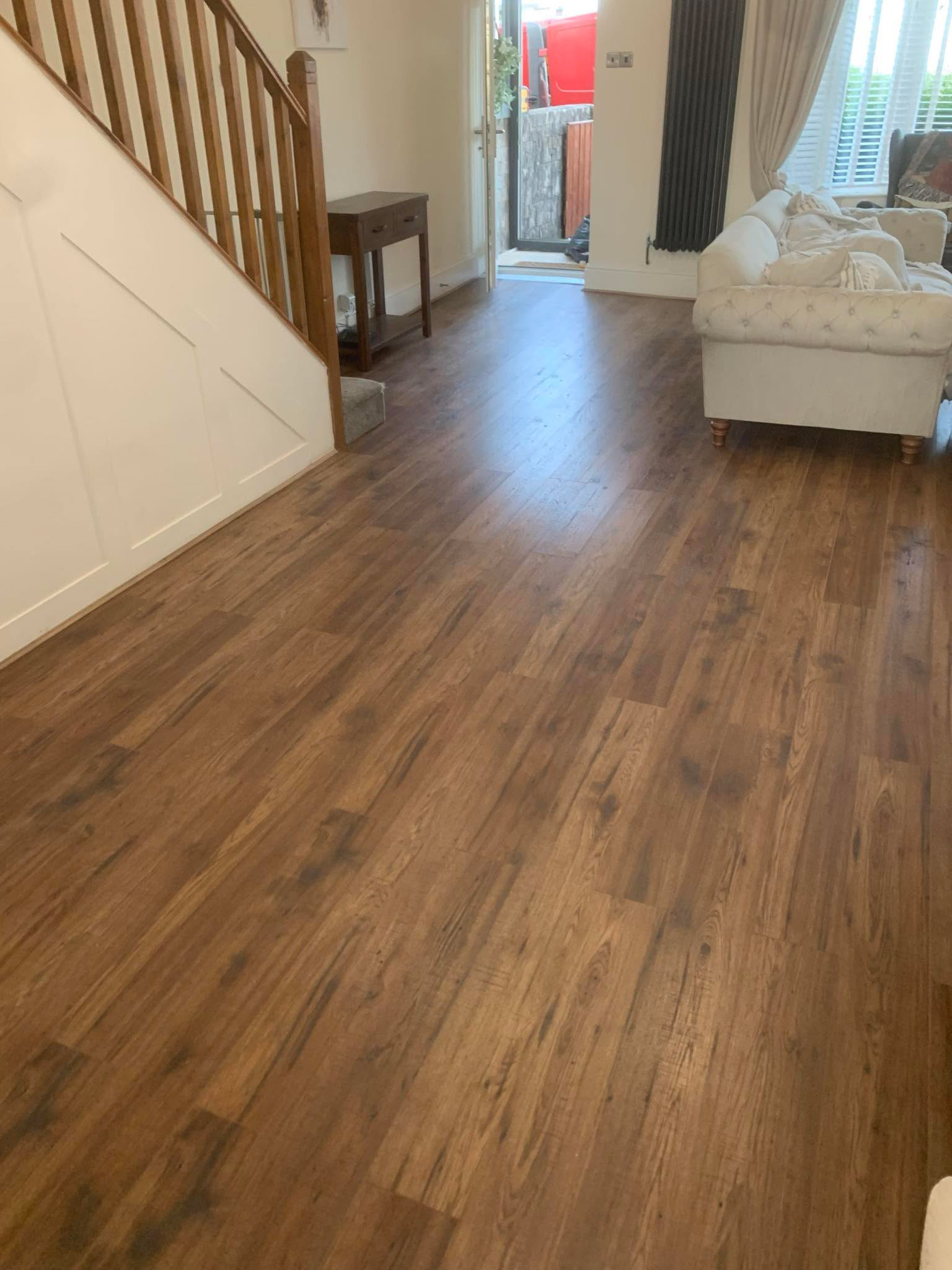 Wood-effect flooring installation (4)