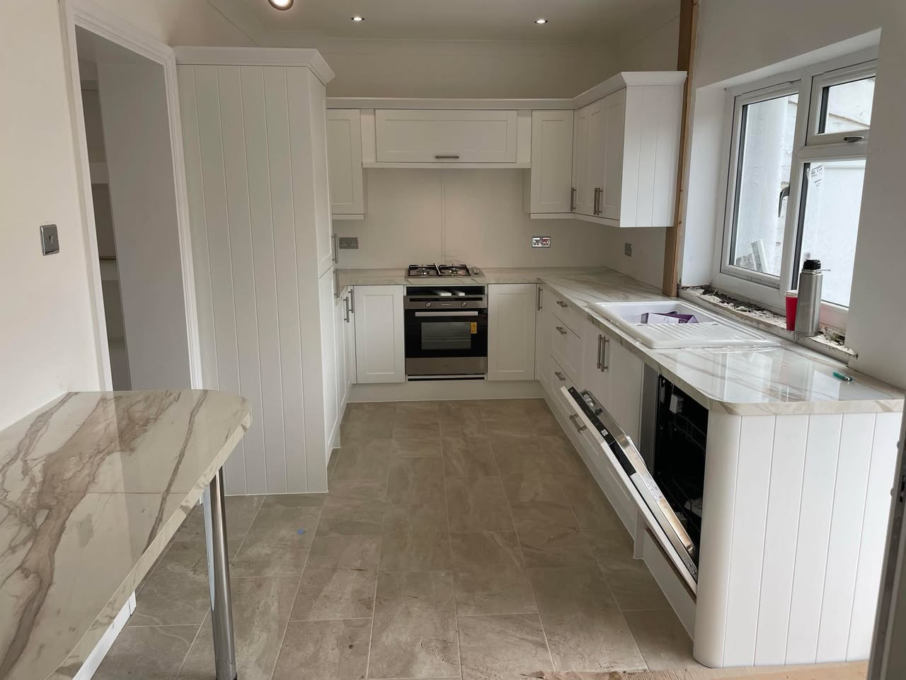 Navy handleless kitchen installation (5)