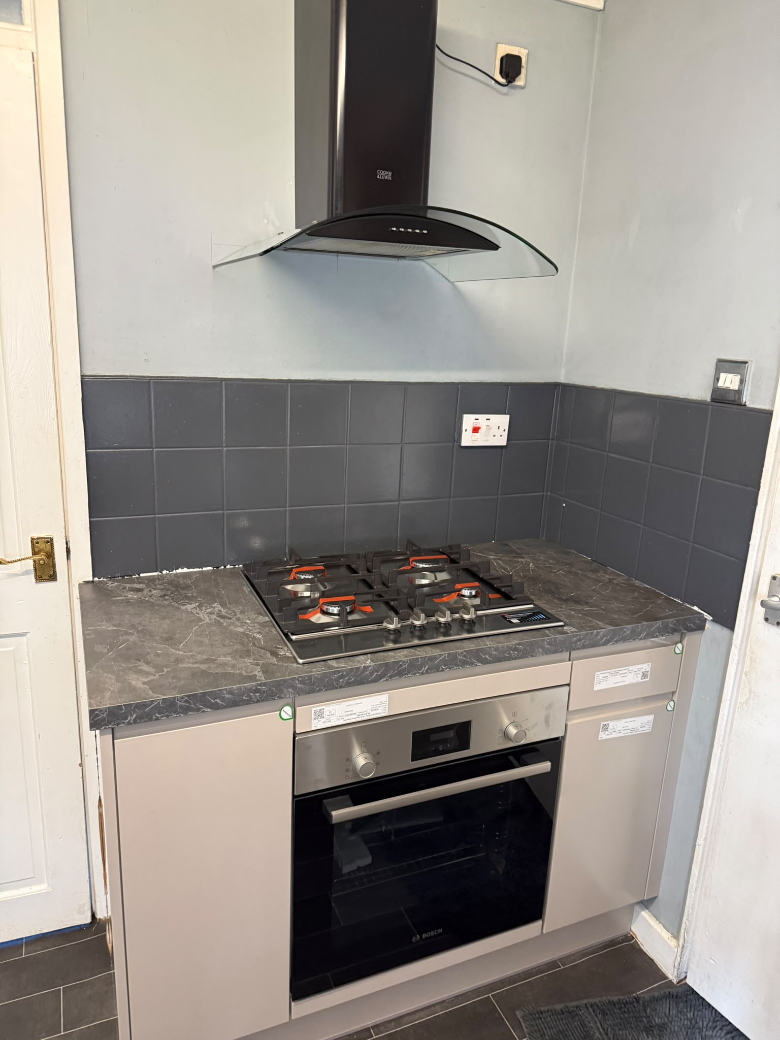 Cashmere and slate kitchen (4)