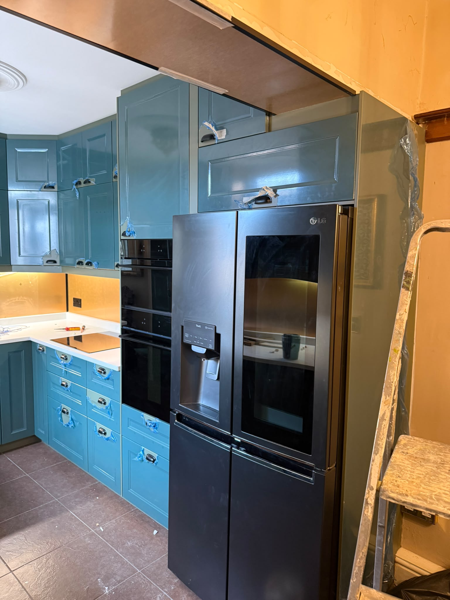 Teal shaker kitchen (2)