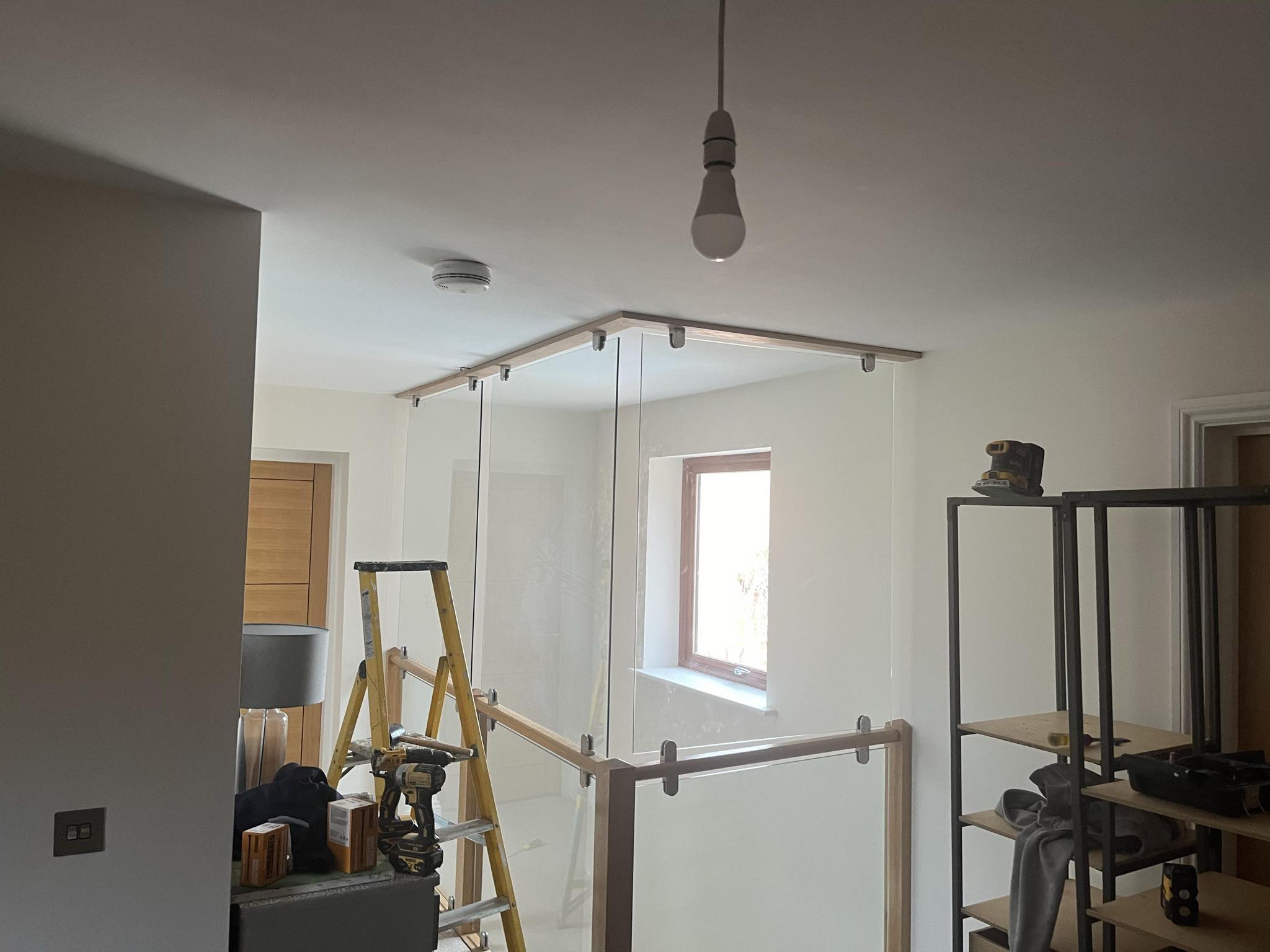 Oak and glass staircase (6)