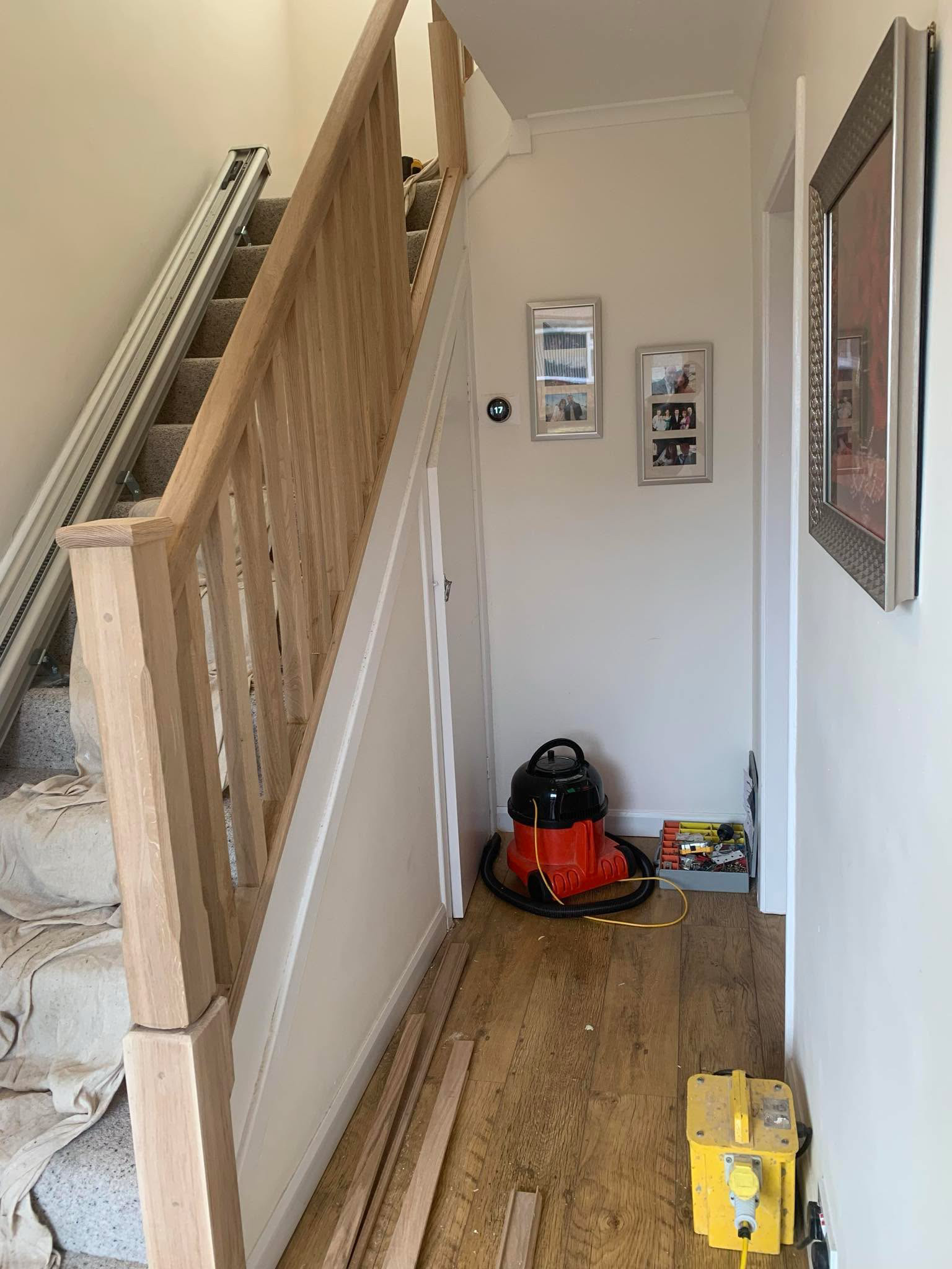 Oak spindle staircase (2)
