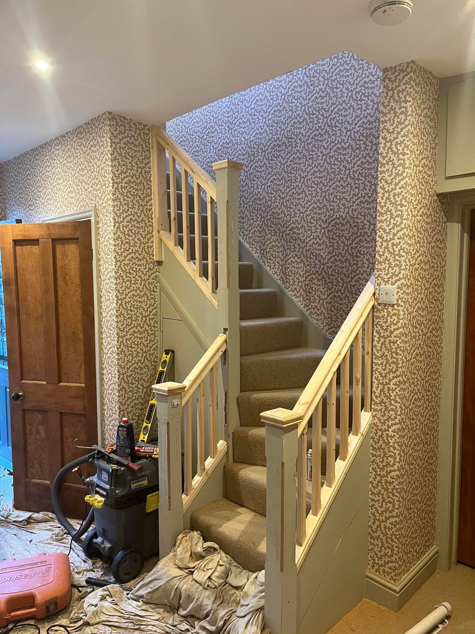 Oak spindle staircase (8)