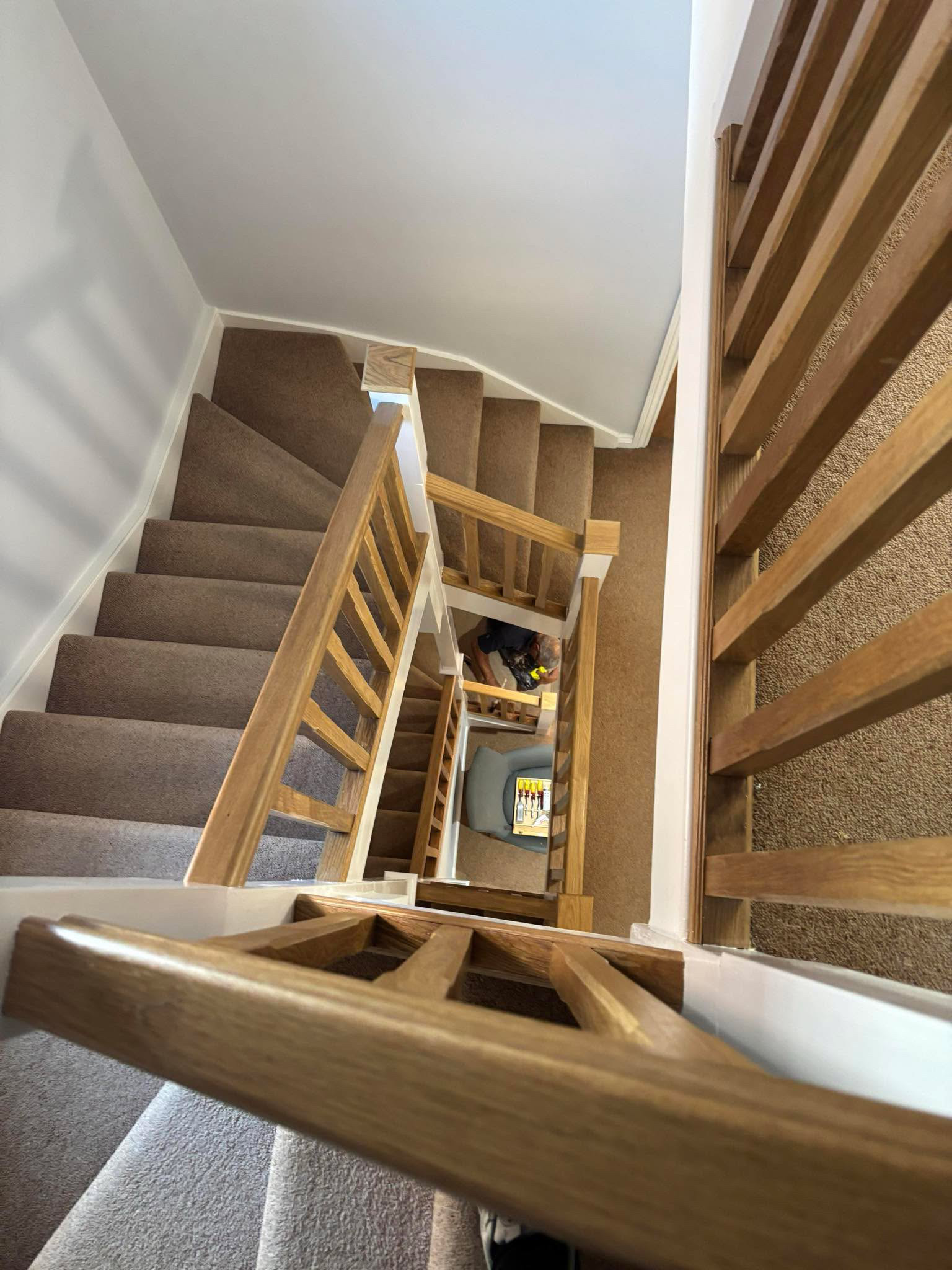Pine newel staircase (11)